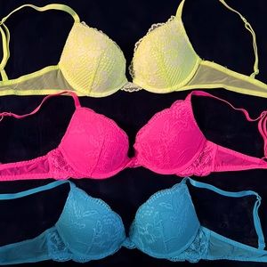 Bundle of 3 LaSenza bras Light push up!!!